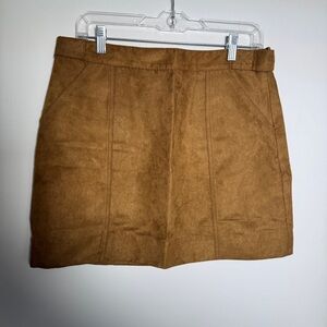 Banana Republic Women's Faux Suede Mini Skirt in Camel 10 Preppy